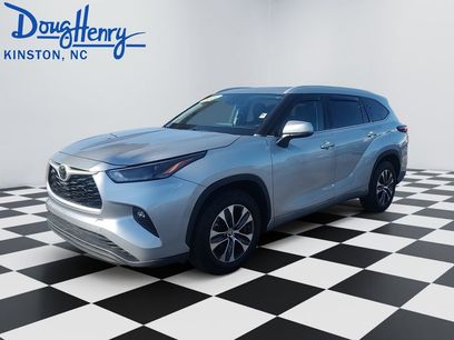 Used 2022 Toyota Highlander XLE