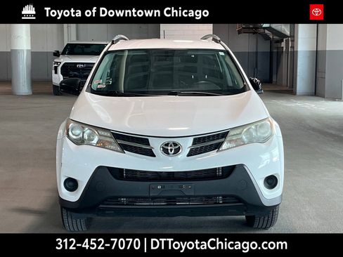 Used 2015 Toyota RAV4 LE AWD/4WD image 3