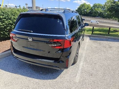Used 2025 Honda Odyssey EX-L image 8