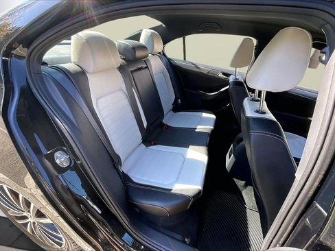 Used 2016 Volkswagen Jetta Sport image 24