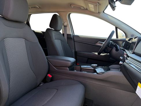 New 2026 Kia Sportage S image 15