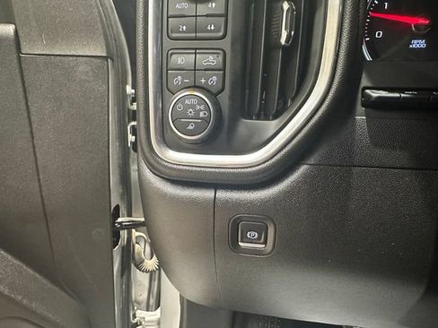 Used 2022 Chevrolet Silverado 2500 LTZ w/ LTZ Plus Package AWD/4WD image 20