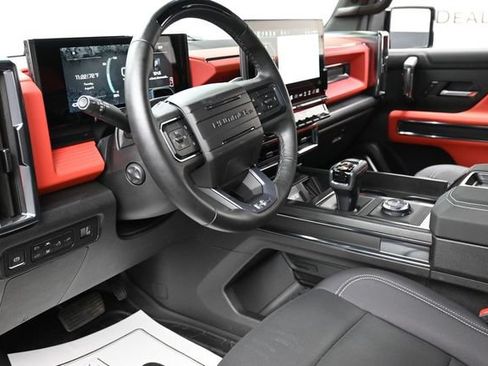 Used 2026 GMC Hummer EV 4x4 Crew Cab w/ Carbon Fiber Edition Package image 14