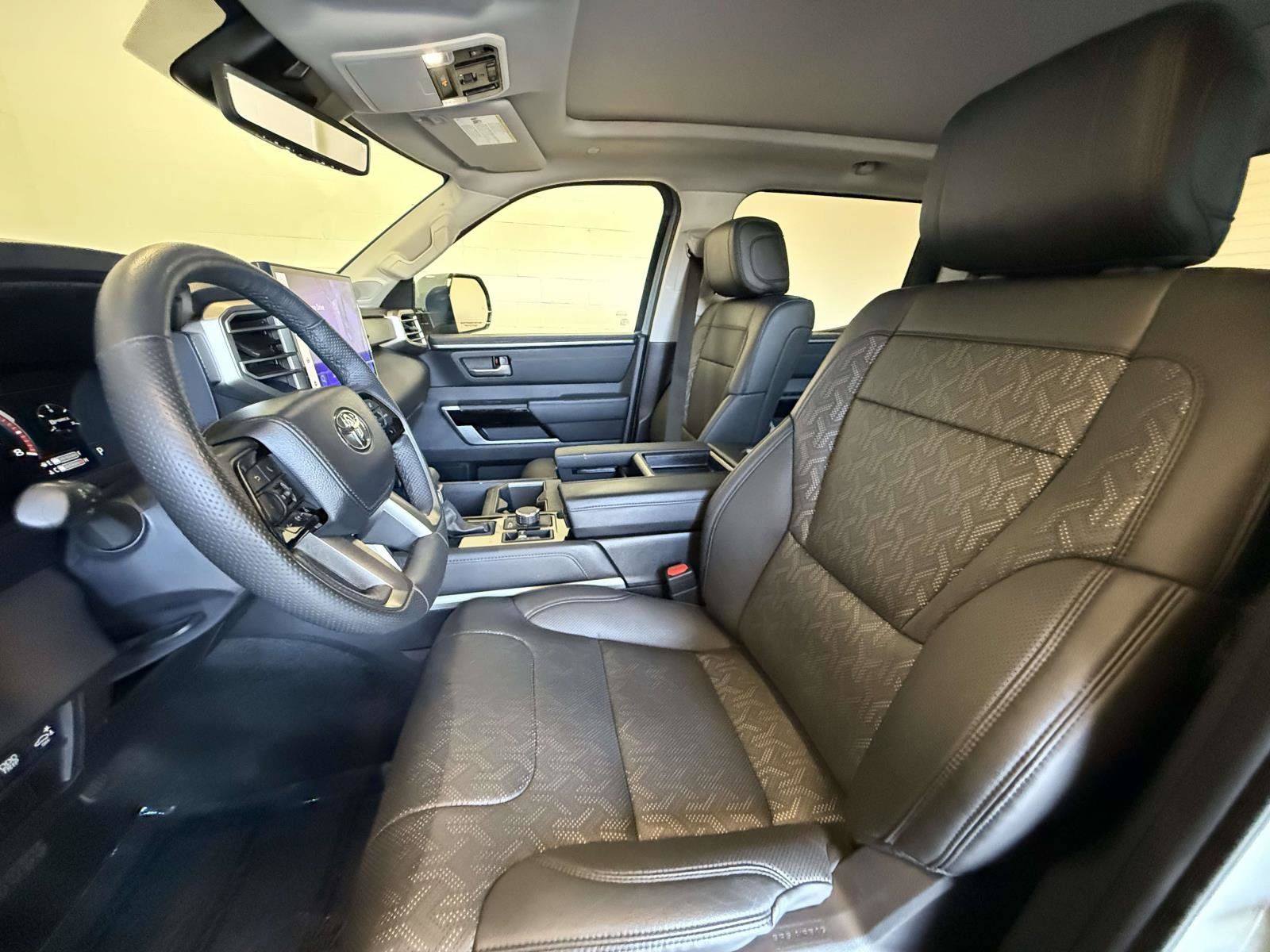 Used 2024 Toyota Tundra Limited AWD/4WD image 2