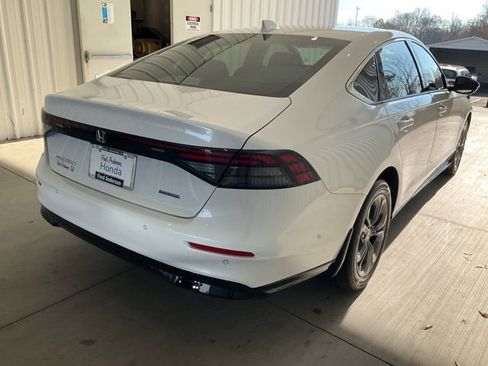 New 2025 Honda Accord EX-L image 24