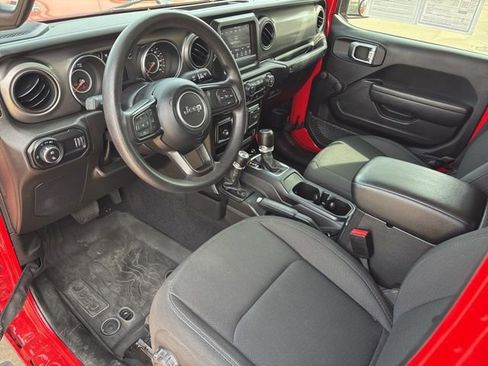 Used 2023 Jeep Gladiator Sport w/ Trailer Tow Package AWD/4WD image 12