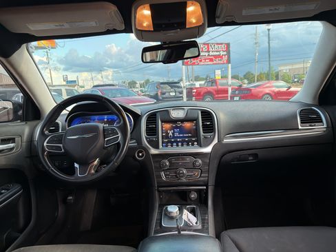 Used 2019 Chrysler 300 Touring w/ Sport Appearance Package RWD image 30