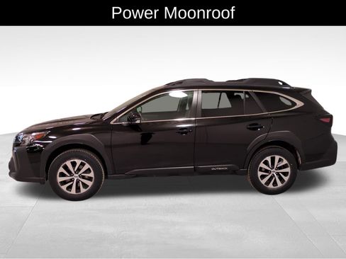 Used 2024 Subaru Outback Premium image 8