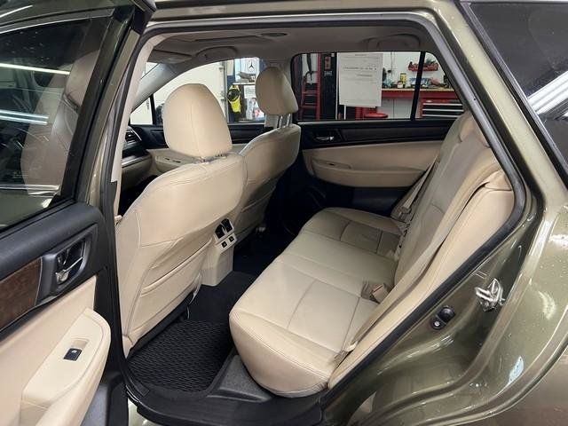 Used 2017 Subaru Outback 2.5i Limited AWD/4WD image 8