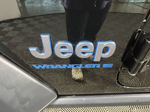 Used 2023 Jeep Wrangler Unlimited w/ Cold Weather Group AWD/4WD image 11