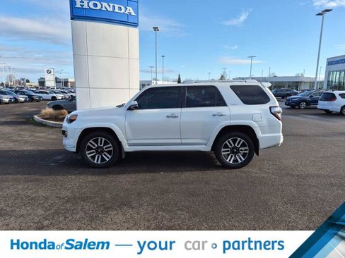 Used 2016 Toyota 4Runner Limited image 3