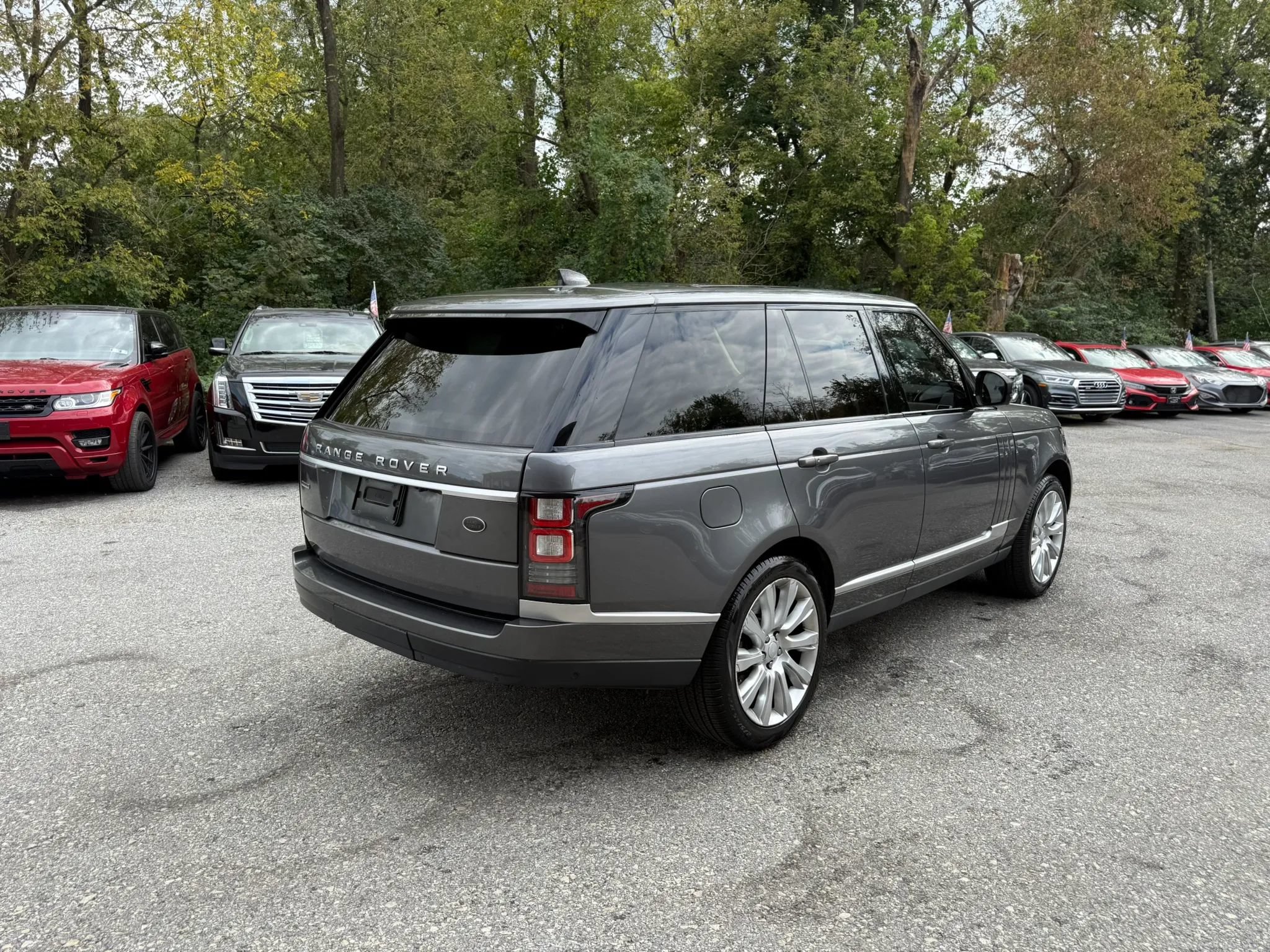 Used 2017 Land Rover Range Rover Supercharged AWD/4WD image 5