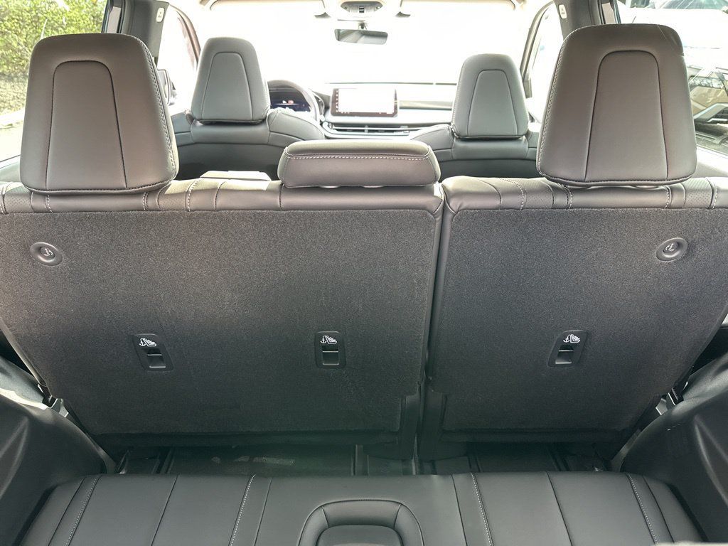 Certified 2026 INFINITI QX60 Luxe w/ Cargo Package AWD/4WD image 33