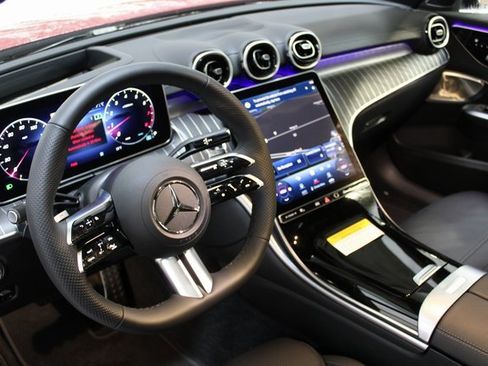 Used 2024 Mercedes-Benz C 300 4MATIC Sedan image 2