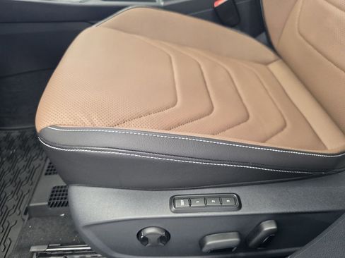 New 2026 Volkswagen Jetta SEL FWD image 21