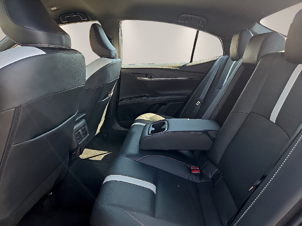 Used 2026 Toyota Camry SE FWD image 21