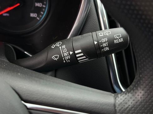 Used 2021 Chevrolet Equinox LT image 17