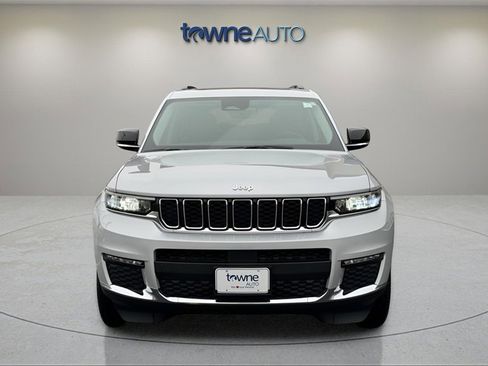 Certified 2023 Jeep Grand Cherokee L Limited w/ Trailer Tow Group (B) image 8