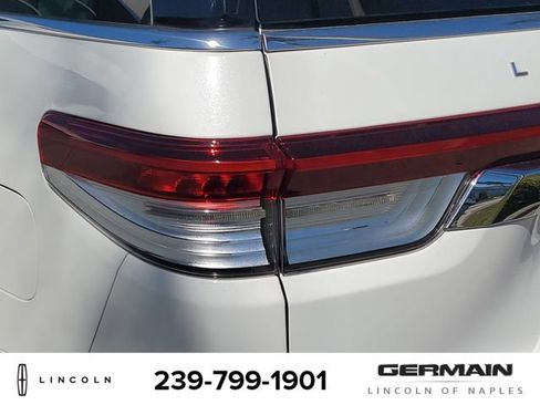 Used 2023 Lincoln Navigator Reserve image 15
