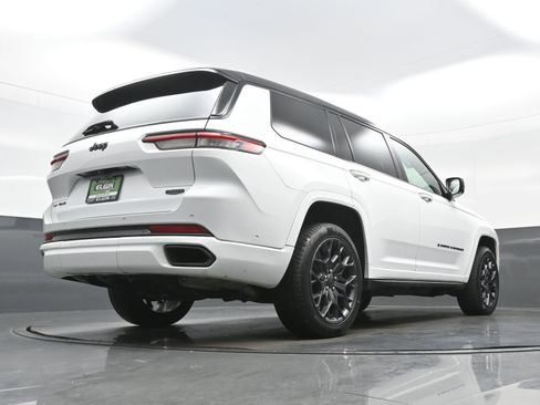 Used 2023 Jeep Grand Cherokee L Summit w/ High Altitude Package AWD/4WD image 35