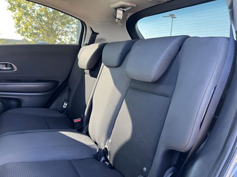 Used 2019 Honda HR-V LX image 22