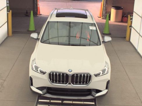 Used 2024 BMW X1 xDrive28i w/ Premium Package AWD/4WD image 2