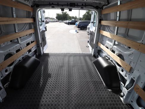 Used 2025 Ford Transit 250 Low Roof w/ Exterior Upgrade Package RWD image 12