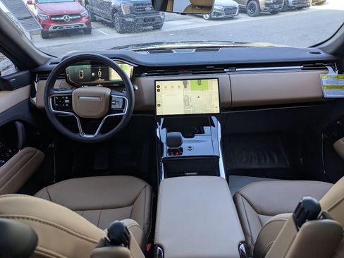 New 2025 Land Rover Range Rover Sport SE image 26