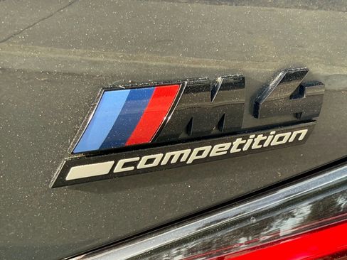 Used 2022 BMW M4 xDrive Competition w/ Executive Package image 12