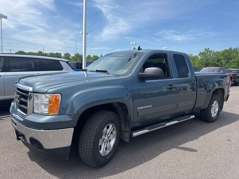 Used 2011 GMC Sierra 1500 SLE w/ Power Tech Package AWD/4WD image 5