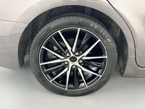 Used 2023 Toyota Camry SE w/ Convenience Package FWD image 33