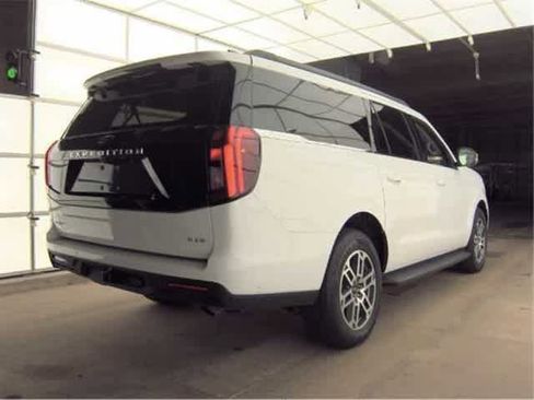Certified 2025 Ford Expedition Max Active image 3
