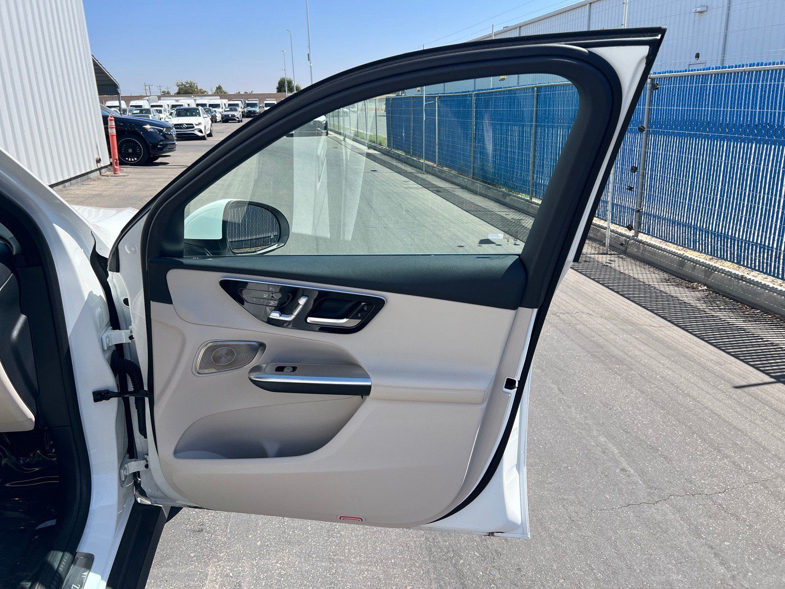 Used 2026 Mercedes-Benz GLC 300 image 22