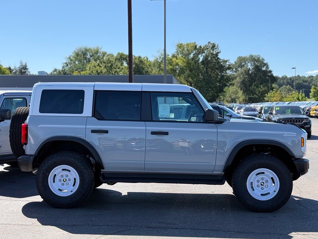 New 2026 Ford Bronco Heritage Edition AWD/4WD image 33