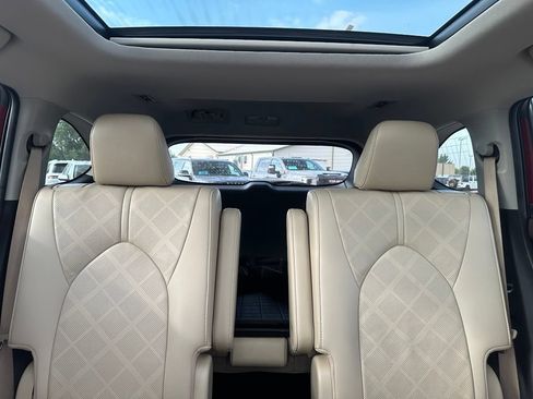 Used 2021 Toyota Highlander Platinum AWD/4WD image 34