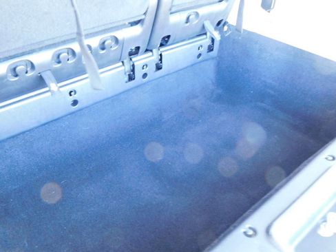 Used 2019 Dodge Grand Caravan SE w/ UConnect Hands-Free Group image 30