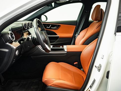 Certified 2025 Mercedes-Benz C 300 4MATIC Sedan image 19