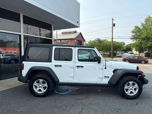 Used 2023 Jeep Wrangler Unlimited Sport AWD/4WD image 22