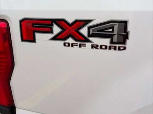 Used 2020 Ford F250 XL w/ STX Appearance Package AWD/4WD image 4