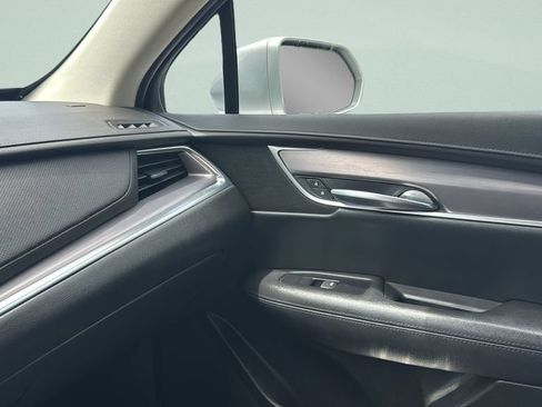 Used 2018 Cadillac XT5 Premium Luxury AWD/4WD image 30
