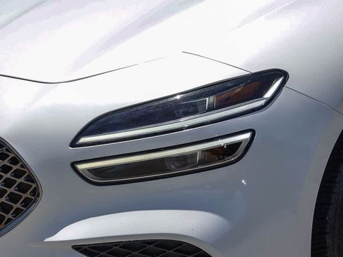 Used 2024 Genesis G70 2.5T RWD image 8