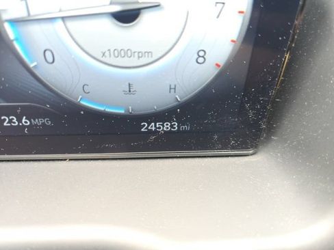 Used 2023 Hyundai Santa Cruz Limited AWD/4WD image 12