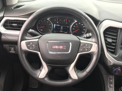 Used 2018 GMC Acadia SLT FWD image 11