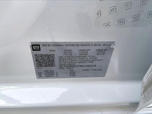 Certified 2024 GMC Sierra 1500 SLT AWD/4WD image 33