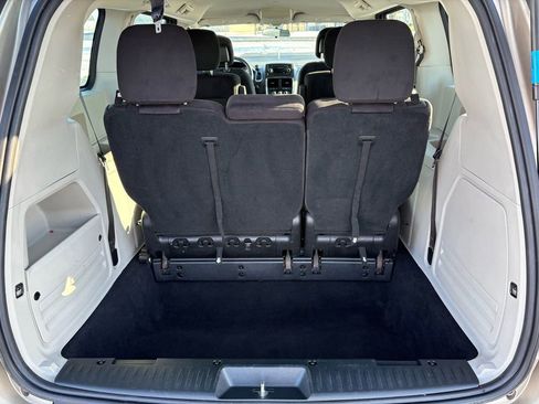 Used 2013 Dodge Grand Caravan American Value Package image 20