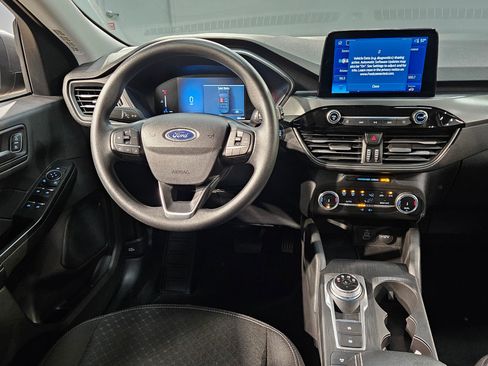 Used 2025 Ford Escape Active AWD/4WD image 9