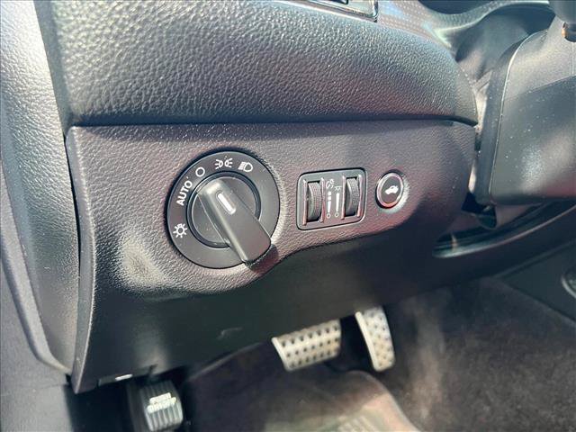 Used 2016 Dodge Challenger SRT Hellcat RWD image 19