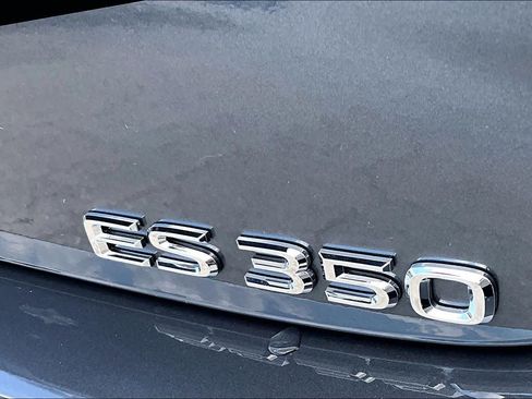 Used 2025 Lexus ES 350 w/ Premium Package FWD image 10