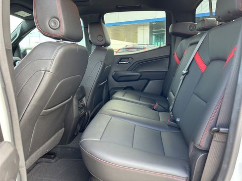 Used 2023 Chevrolet Colorado Z71 w/ Z71 Convenience Package 2 image 10