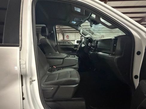 Used 2025 Chevrolet Silverado 2500 LT w/ Convenience Package AWD/4WD image 13